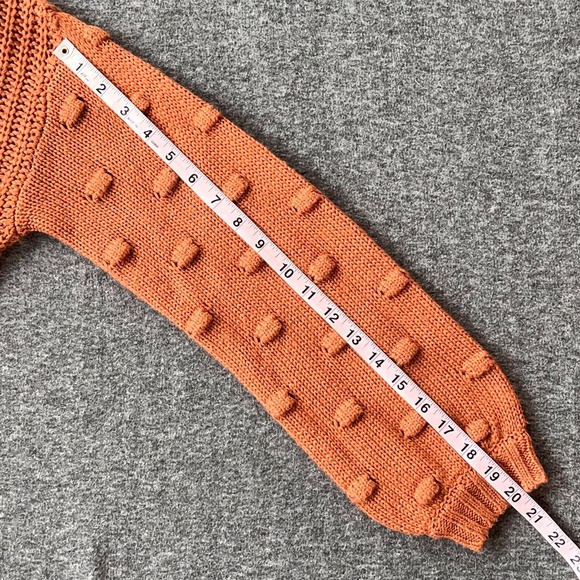 Moon & Madison Chunky Knit Pom Pom Cropped Sweater Sz M Slouchy Oversized - Picture 12 of 12